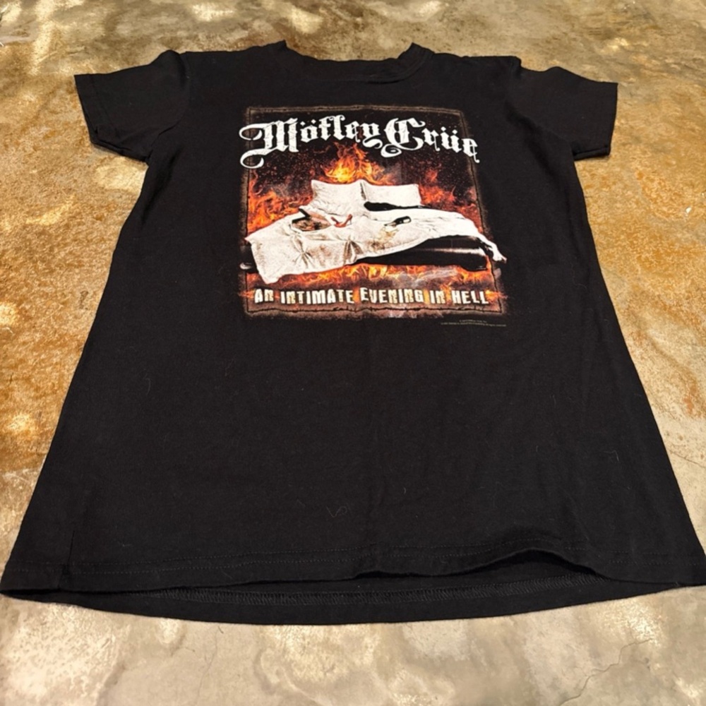 Motley Crue tee